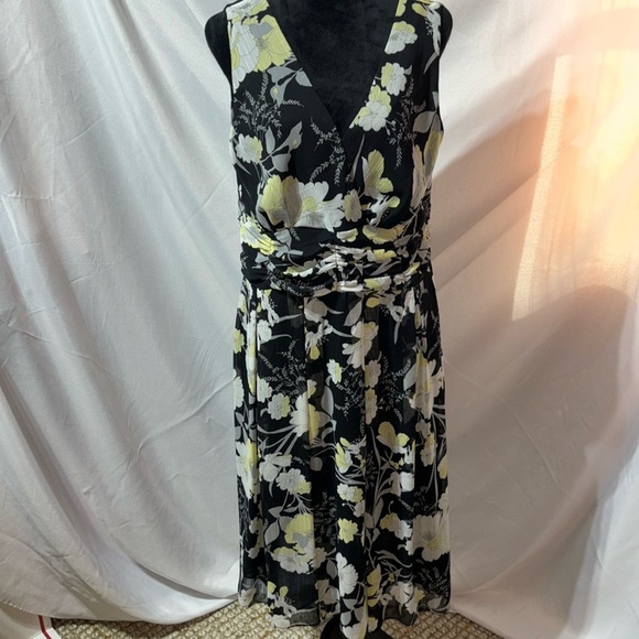 BOGO STUDIO 1 Black/Yellow/Gray Floral V-Neck Dress Size 14 NWOT - Picture 1 of 12